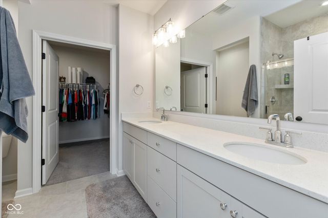 862 Stone Trace Court, Avon, IN 46123