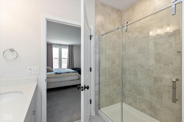 862 Stone Trace Court, Avon, IN 46123