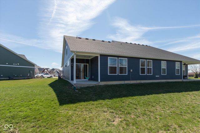 862 Stone Trace Court, Avon, IN 46123