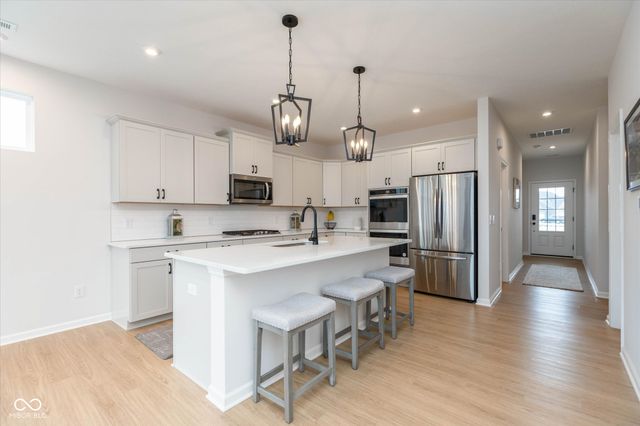 862 Stone Trace Court, Avon, IN 46123