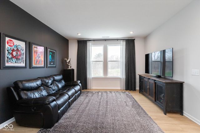 862 Stone Trace Court, Avon, IN 46123