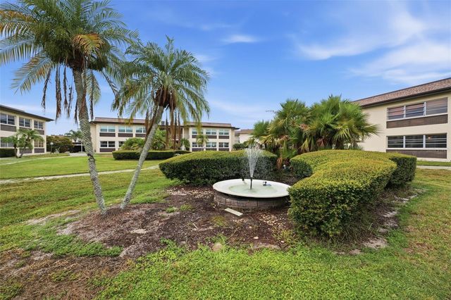 5242 OPAL LANE 104, New Port Richey, FL 34652
