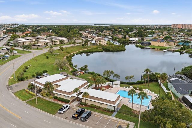 5242 OPAL LANE 104, New Port Richey, FL 34652