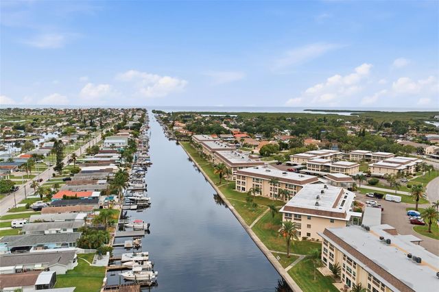 5242 OPAL LANE 104, New Port Richey, FL 34652