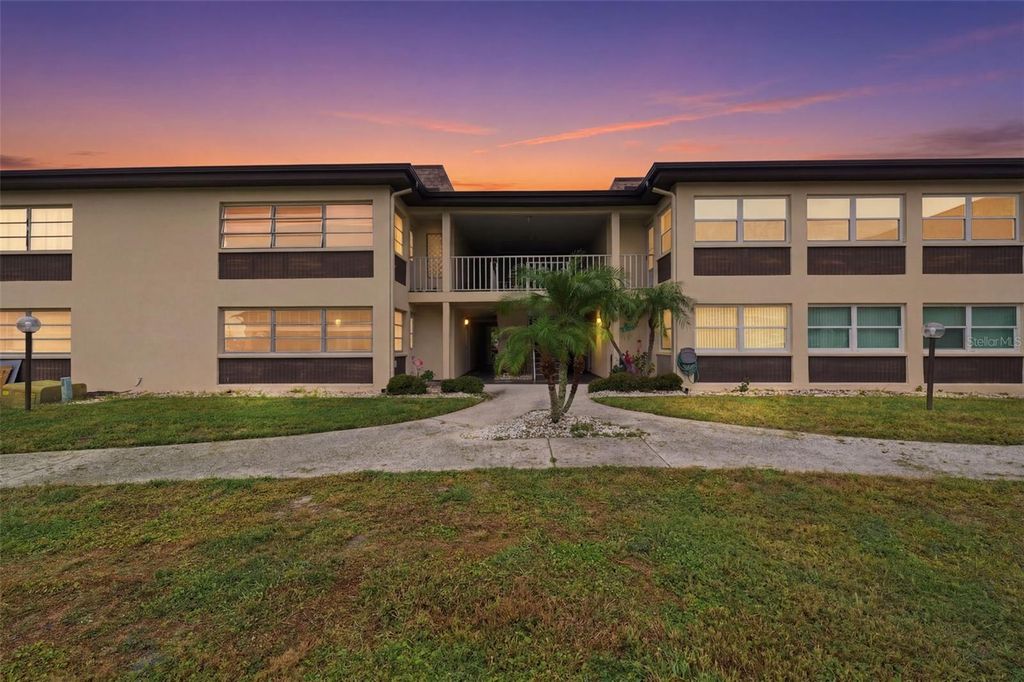 5242 OPAL LANE 104, New Port Richey, FL 34652
