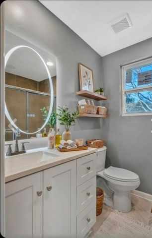 5144 Roxborough Dr, Hermitage, TN 37076