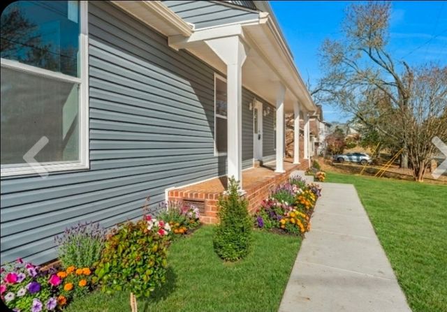 5144 Roxborough Dr, Hermitage, TN 37076