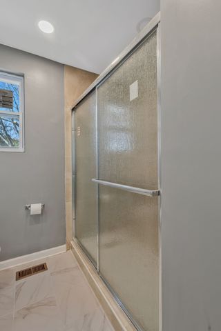 5144 Roxborough Dr, Hermitage, TN 37076