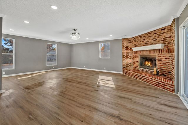 5144 Roxborough Dr, Hermitage, TN 37076