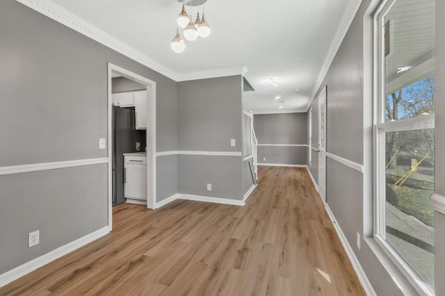 5144 Roxborough Dr, Hermitage, TN 37076