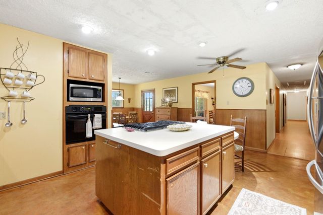 280 Mcgehee Road, Willis, TX 77378