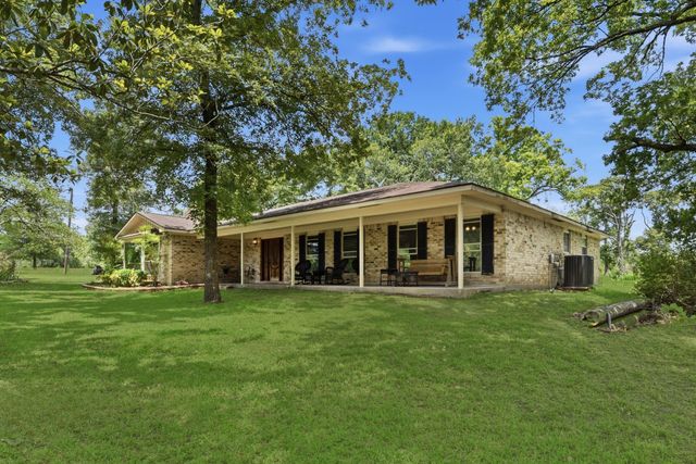 280 Mcgehee Road, Willis, TX 77378