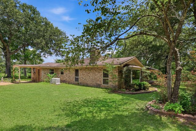 280 Mcgehee Road, Willis, TX 77378