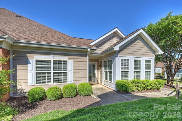 2015 Woodburn Terrace, Matthews, NC 28105