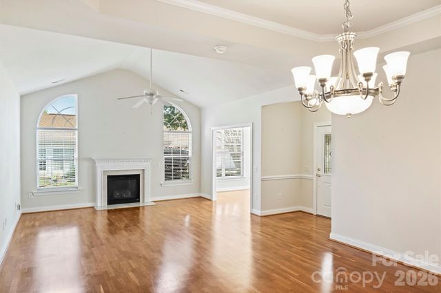 2015 Woodburn Terrace, Matthews, NC 28105