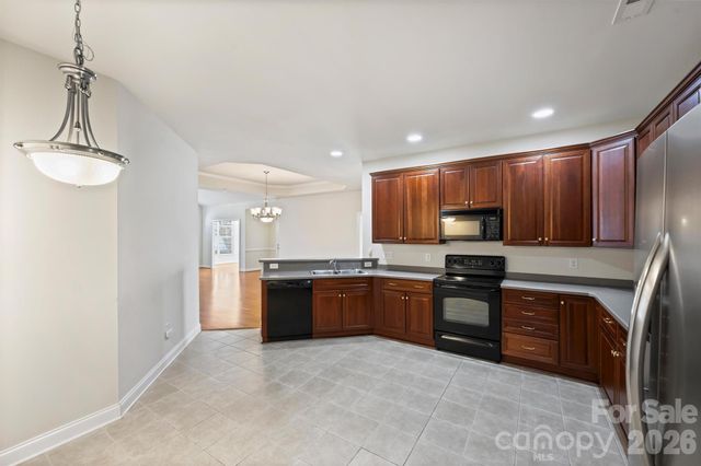 2015 Woodburn Terrace, Matthews, NC 28105