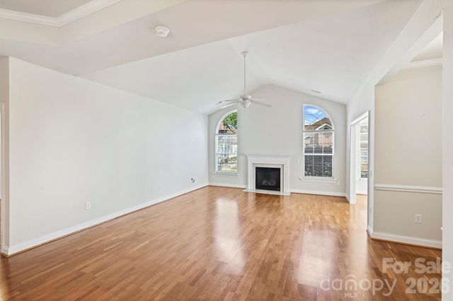 2015 Woodburn Terrace, Matthews, NC 28105
