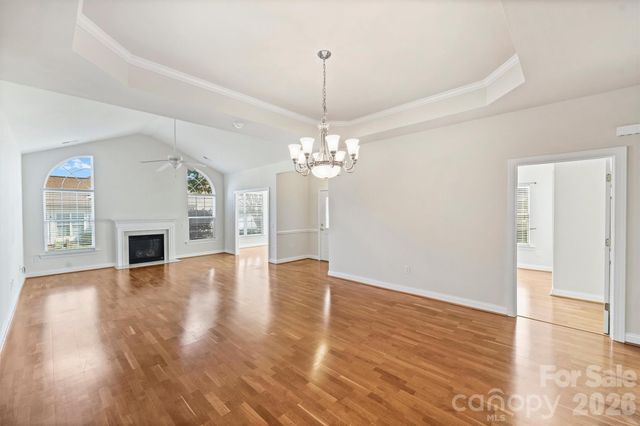 2015 Woodburn Terrace, Matthews, NC 28105