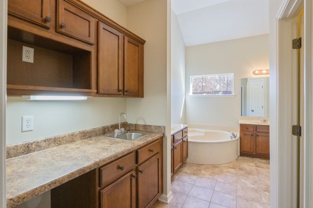 1830 SPEYBURN CV, Cordova, TN 38016