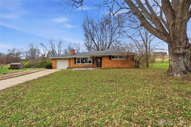 2113 Hilltop Road, Xenia, OH 45385