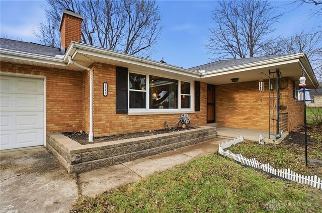 2113 Hilltop Road, Xenia, OH 45385