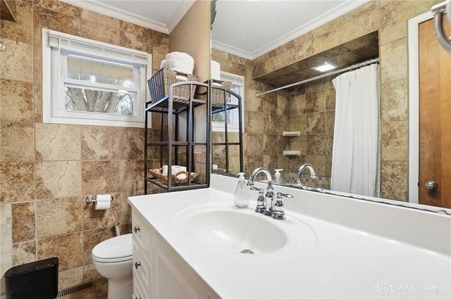 2113 Hilltop Road, Xenia, OH 45385