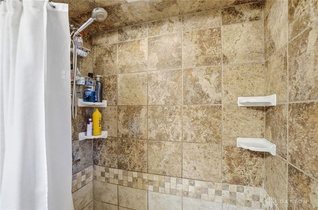 2113 Hilltop Road, Xenia, OH 45385