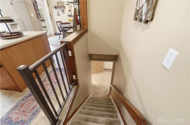 2113 Hilltop Road, Xenia, OH 45385