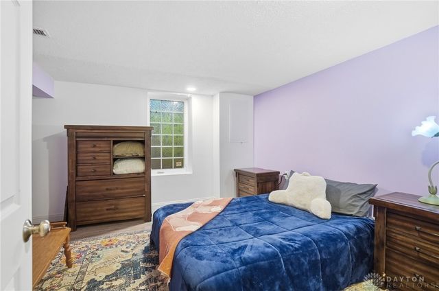 2113 Hilltop Road, Xenia, OH 45385