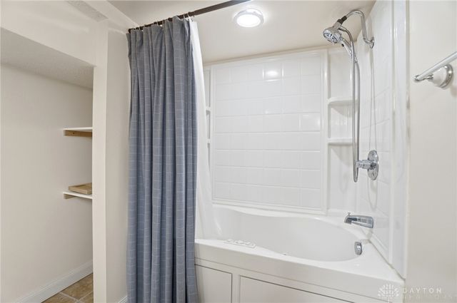 2113 Hilltop Road, Xenia, OH 45385