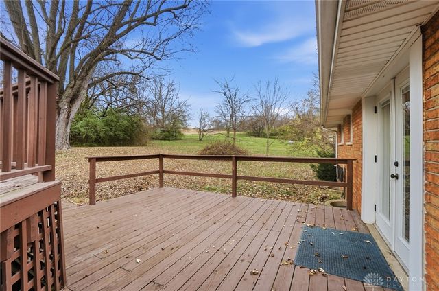 2113 Hilltop Road, Xenia, OH 45385