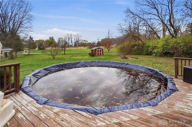 2113 Hilltop Road, Xenia, OH 45385