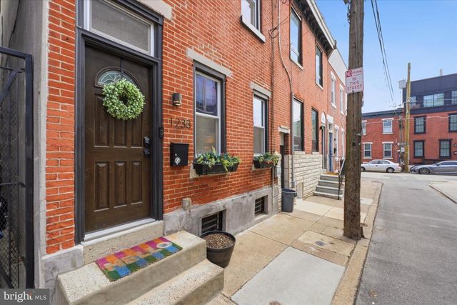 1233 E COLONA ST, Philadelphia, PA 19125