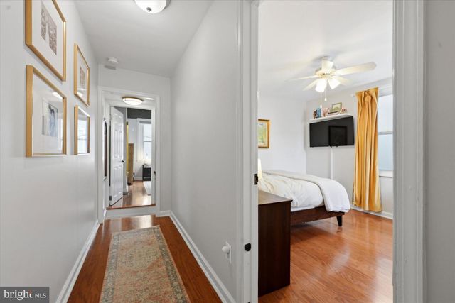 1233 E COLONA ST, Philadelphia, PA 19125