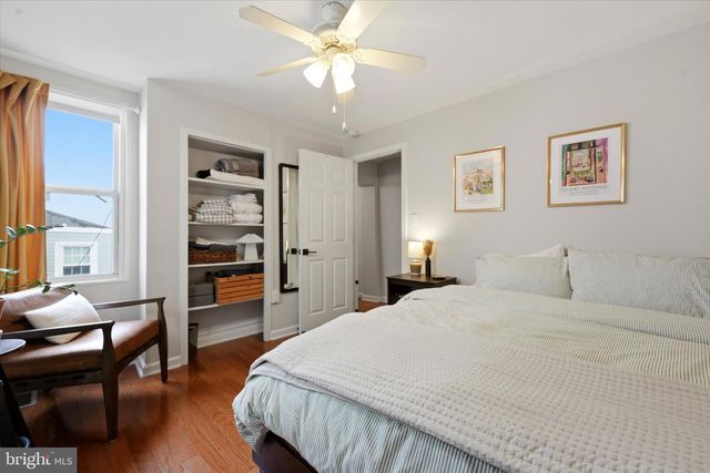 1233 E COLONA ST, Philadelphia, PA 19125