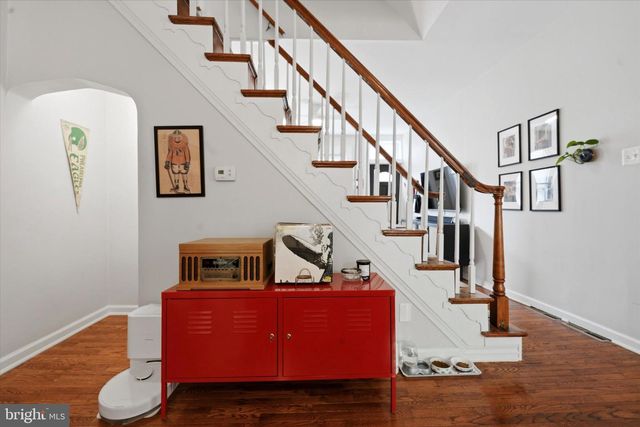 1233 E COLONA ST, Philadelphia, PA 19125