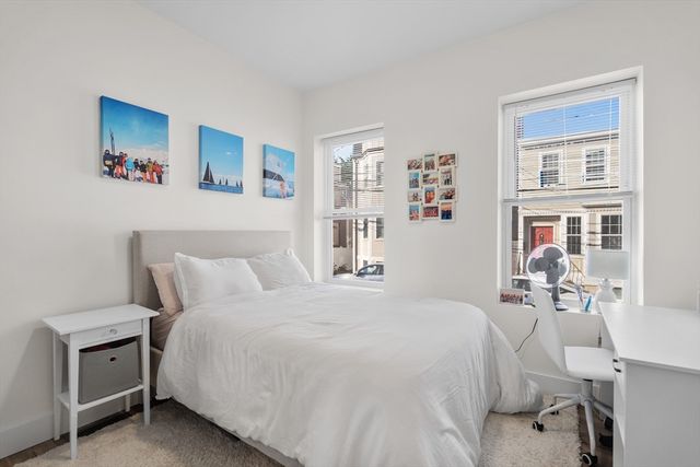 211 W 9th St, Boston, MA 02127