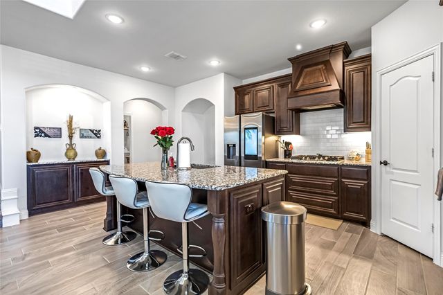 303 Hidden Cove Drive, Ponder, TX 76259