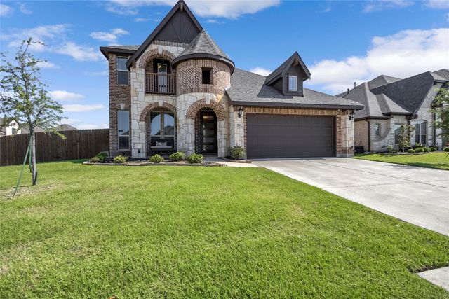 303 Hidden Cove Drive, Ponder, TX 76259