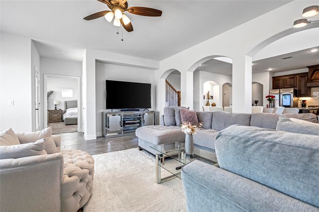 303 Hidden Cove Drive, Ponder, TX 76259