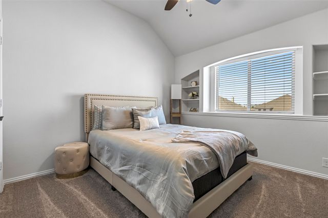 303 Hidden Cove Drive, Ponder, TX 76259