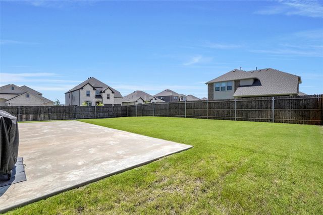 303 Hidden Cove Drive, Ponder, TX 76259