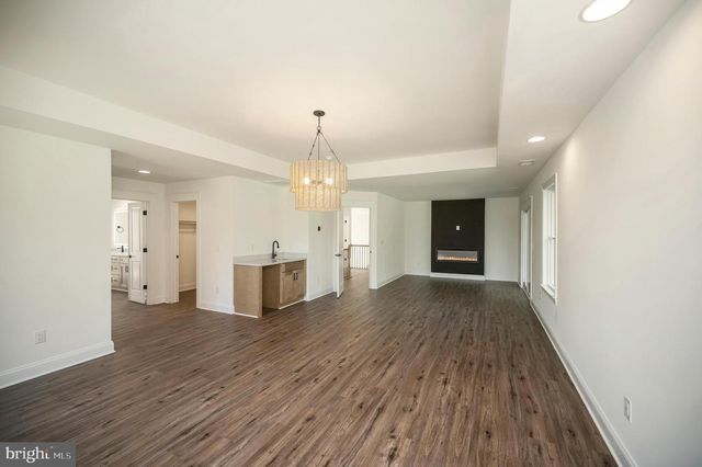 13208 BRISTOW RD, Nokesville, VA 20181