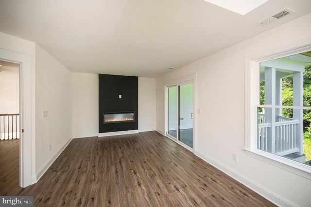 13208 BRISTOW RD, Nokesville, VA 20181