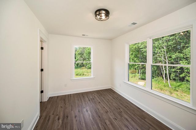 13208 BRISTOW RD, Nokesville, VA 20181
