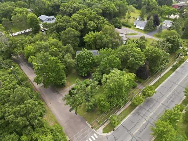 2319 Hillside Road, Altoona, WI 54720