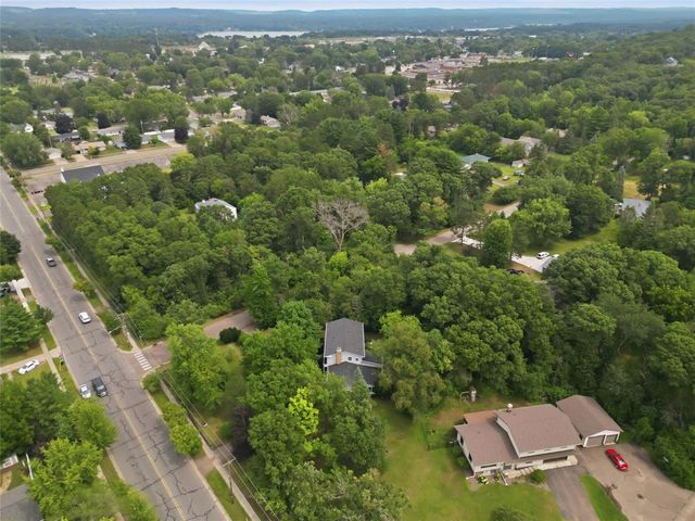 2319 Hillside Road, Altoona, WI 54720