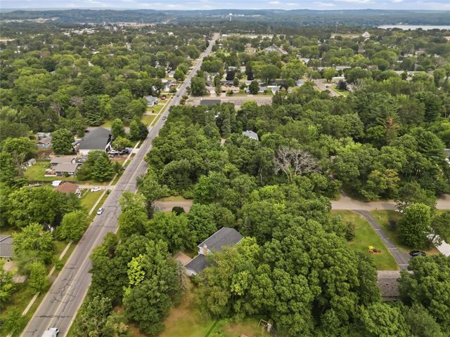 2319 Hillside Road, Altoona, WI 54720