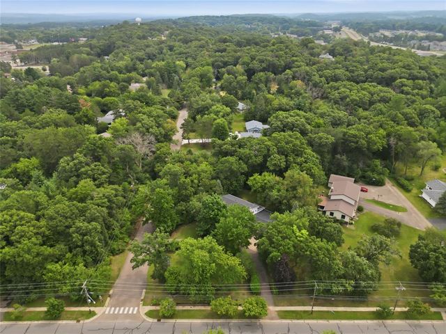 2319 Hillside Road, Altoona, WI 54720