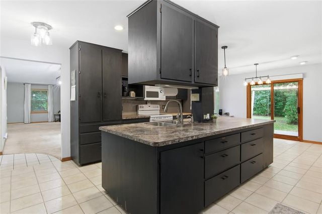 2319 Hillside Road, Altoona, WI 54720